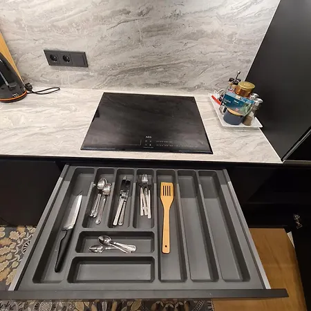 公寓 Riverside Retreat Near *