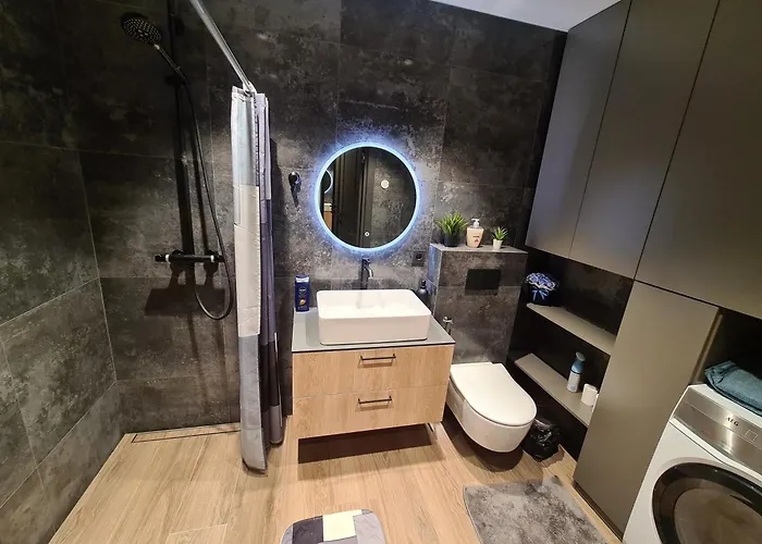 Riverside Retreat Near ヴィリニュス