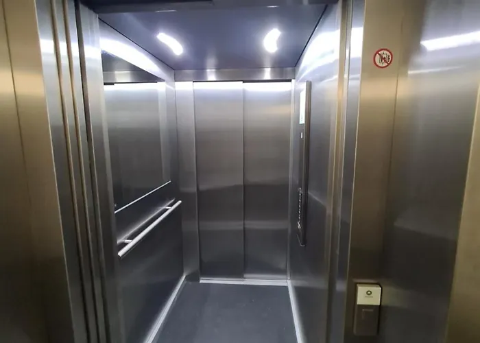 アパート Riverside Retreat Near