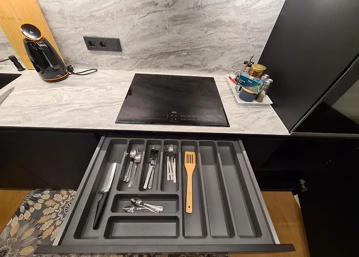 Butas Riverside Retreat Near *