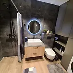 Riverside Retreat Near ヴィリニュス